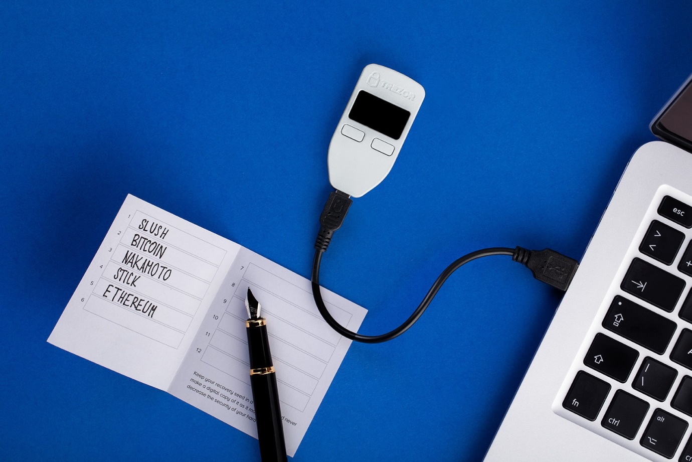 trezor-one-kriptopénz-hardware-wallet-kriptopénz-tárca-bitcoin-ethereum-mycryptoption