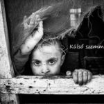 Külső szemmel szegény emberek politikai és gazdasági rendszer liberális demokrácia szabadpiaci kapitalizmus