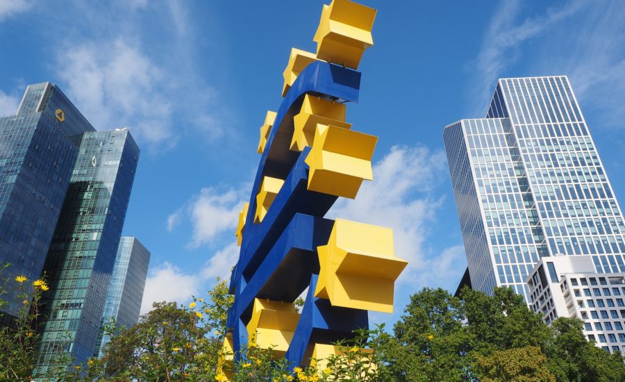 Banca Centrală Europeană știri crypto Az Európai Központi Bank újabb 750 milliárd eurót nyomtatna