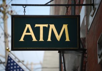 Numărul de ATM-uri bitcoin din SUA aproape s-a triplat știri crypto Majdnem megháromszorozódott a bitcoin ATM-ek száma az USA-ban