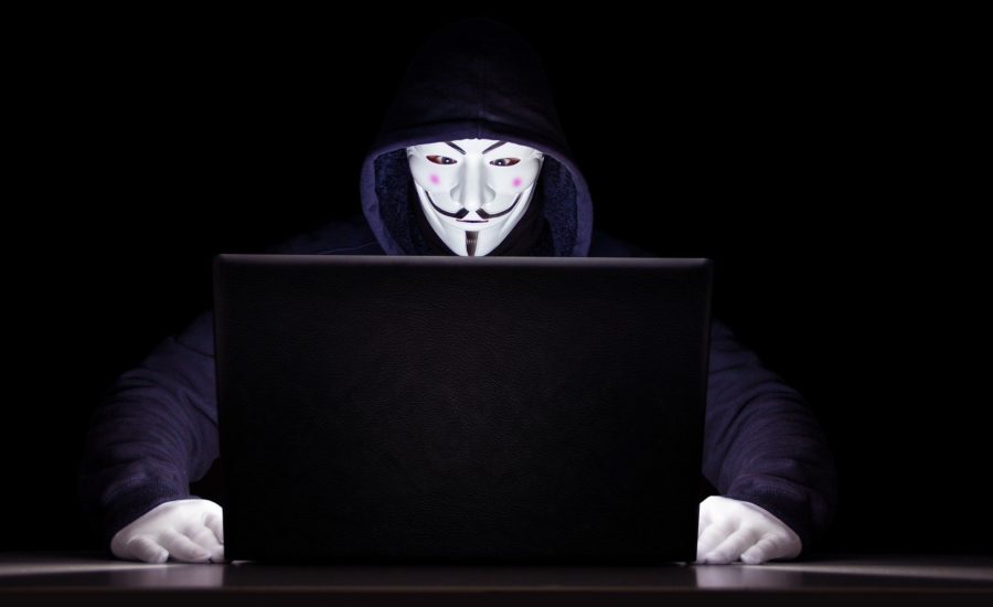 Echipa de hackeri "Anonymous" l-a amenințat pe Elon Musk din cauza tweet-urilor sale Az "Anonymous" hacker csapat megfenyegette Elon Musk-ot a tweetjei miatt