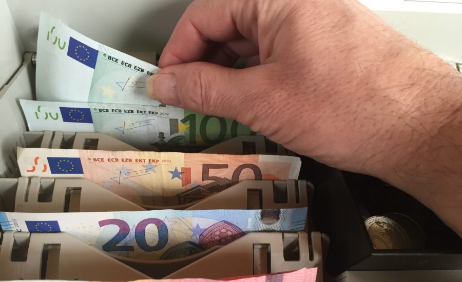 Retrageri Binance Pas cu Pas | Retrageri de Bani Fiat, Euro de pe exchange-ul Binance pe un cont bancar sau card bancar Binance Kiutalás Lépésről Lépésre | Fiat Pénz, Euró kiutalás a Binance tőzsdéről bankszámlára vagy bankkártyáre