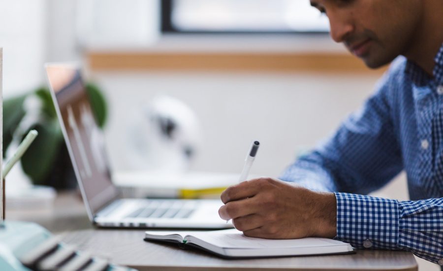 Fă propria cercetare (DYOR)| Dar cum să procedez în mod profesionist? | Vă arătăm ce trebuie să luați în considerare Végezd el a saját kutatásod (DYOR)| De mégis hogyan kell szakszerűen? | Megmutatjuk, mit kell számításba venni