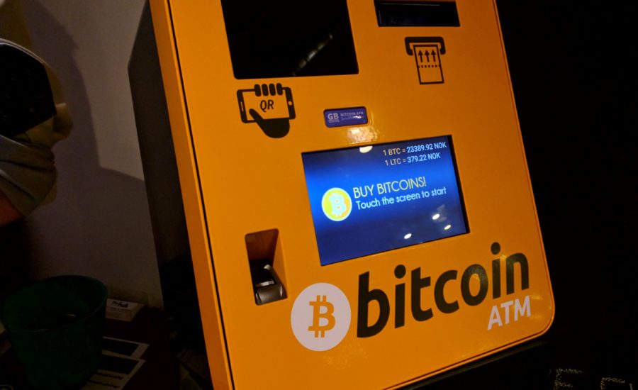 Crește cererea față de Bitcoin - Peste 10 000 de ATM-uri Bitcoin instalate în 2021